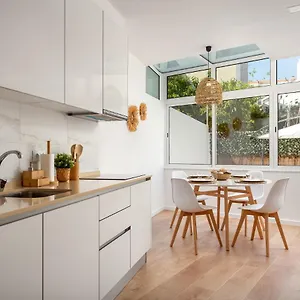 Apartment Zoo House Iii, Lisbon