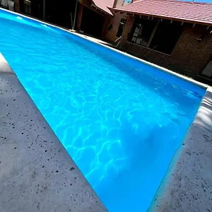 https://casona-25-de-mayo.hotelsmendoza.com