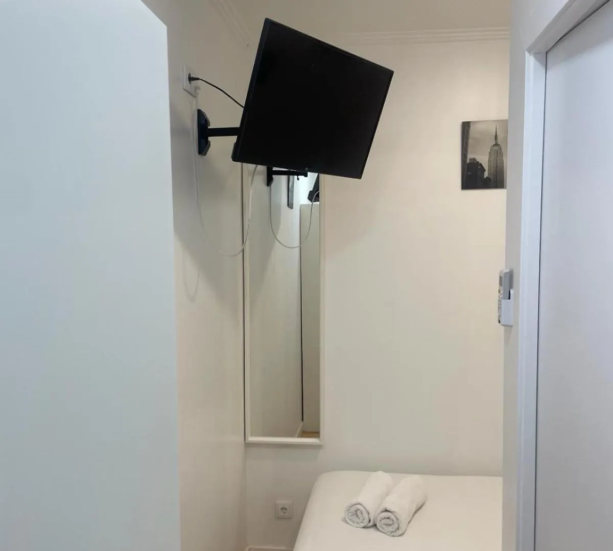 Homestay Apartamento Pensamento Inedito 55 Lisbon Portugal